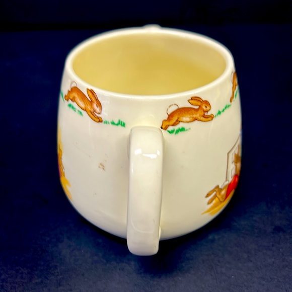 Vintage Royal Doulton “Bunnykins “ fine bone china two handle child mug - Picture 2 of 8